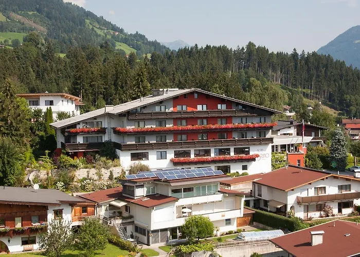 Bruno Hotel Fuegen